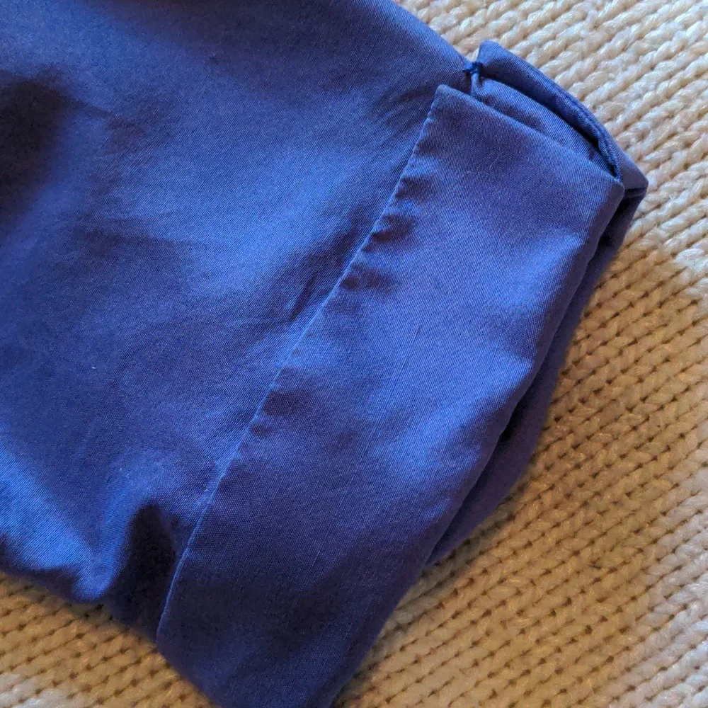 Papell silk blouse, petite, size 8 , Lavender Blue dressy, fitted - Picture 7 of 11